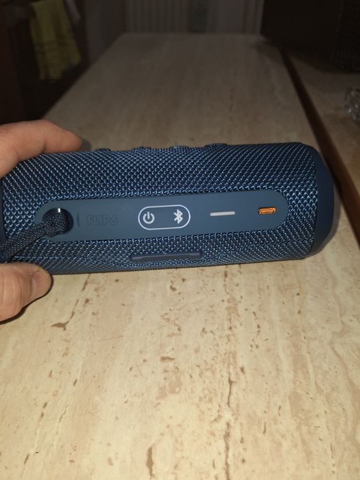 Vand boxa jbl flip 6