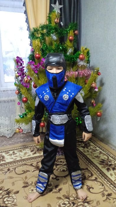 Продам новогодний костюм на мальчика