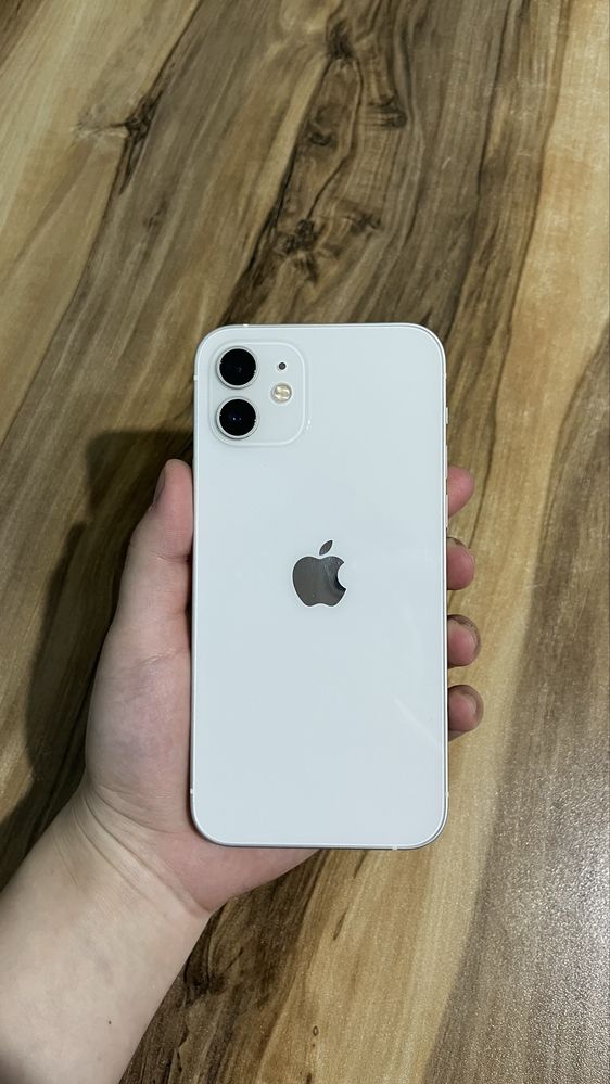 Продается Iphone 12