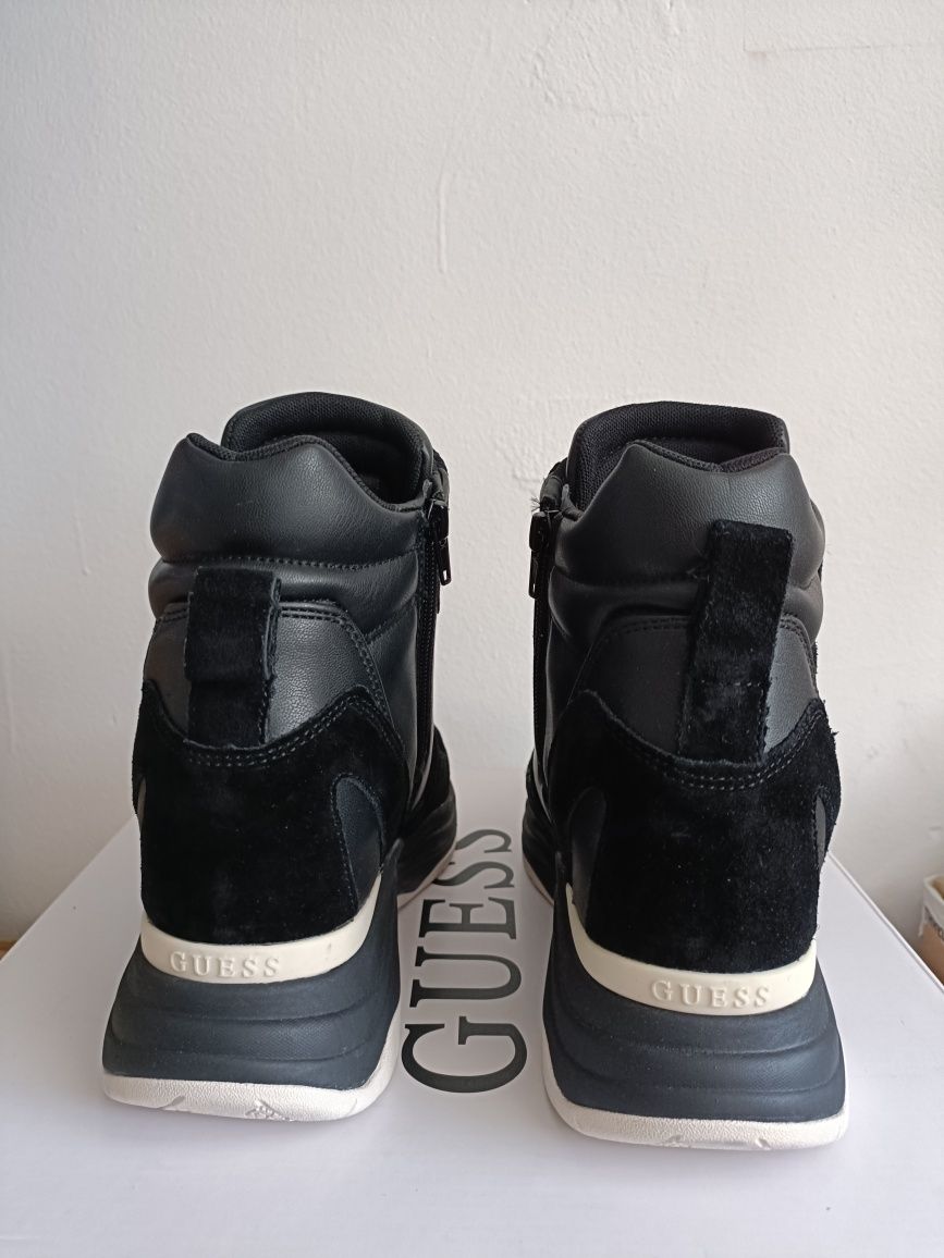 Боти Guess номер 39, 40