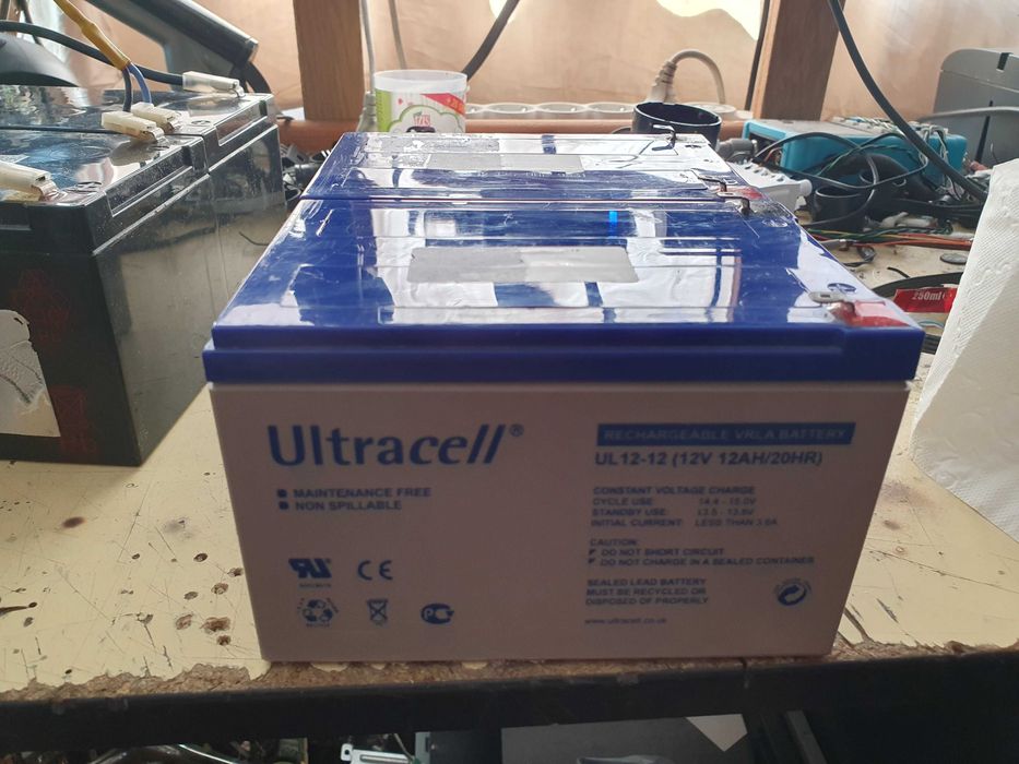 Acumulator UPS plumb 12V 12A (sau 24V 12A) in stare perfecta.