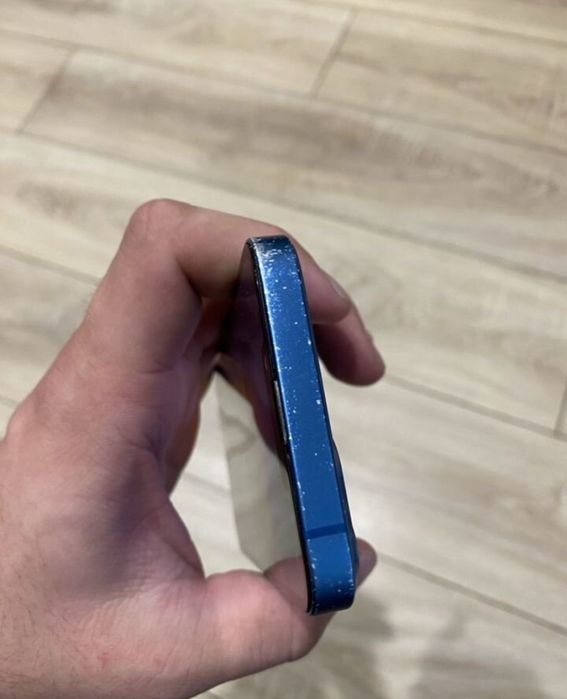 iPhone 13 128Gb с гарантией