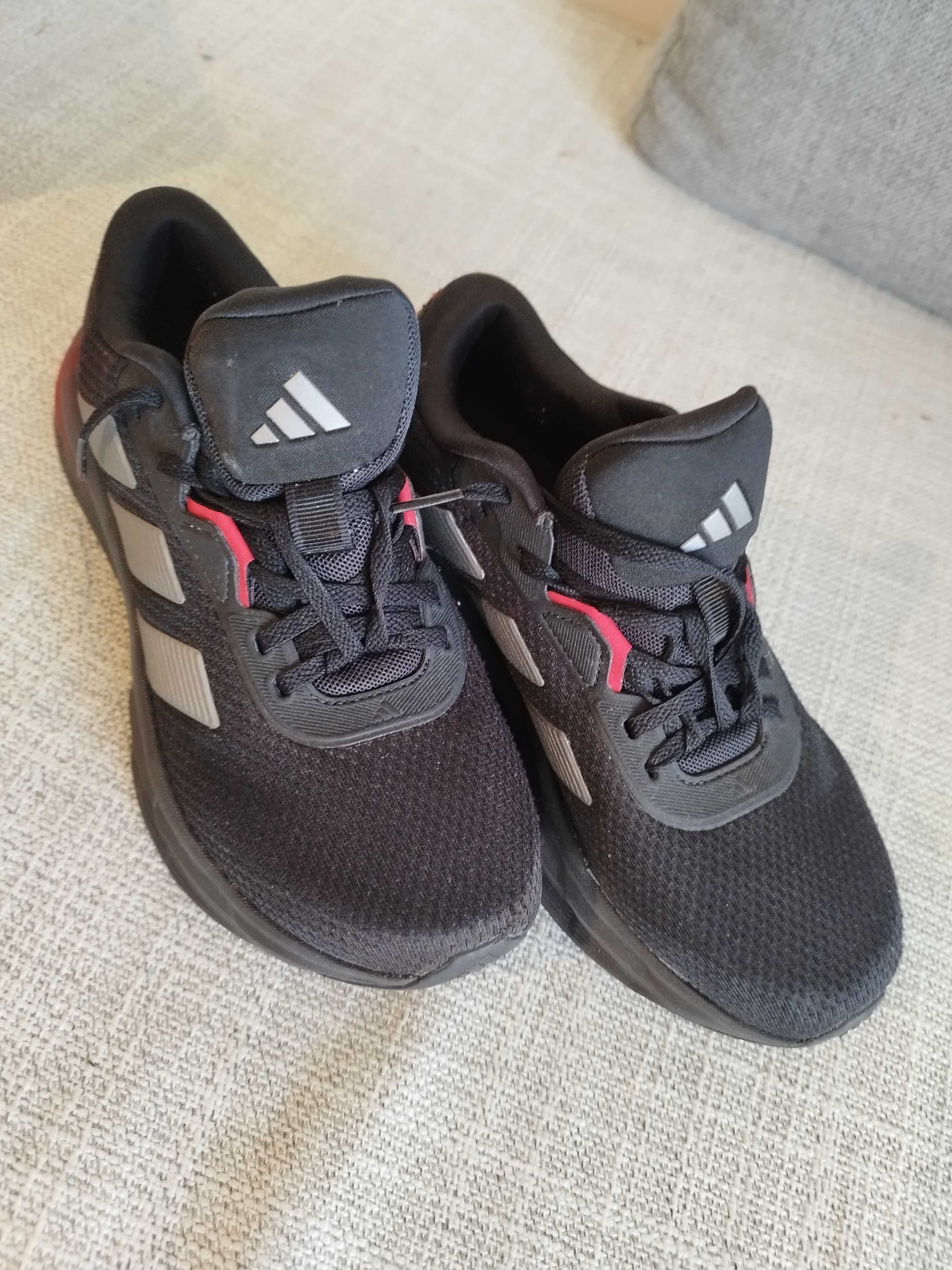 маратонки nike air, adidas 39