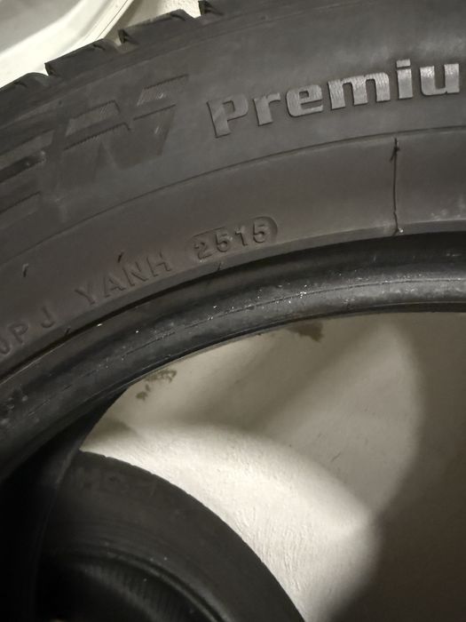 225/55/19 всесезонни Kumho - 2 бр.