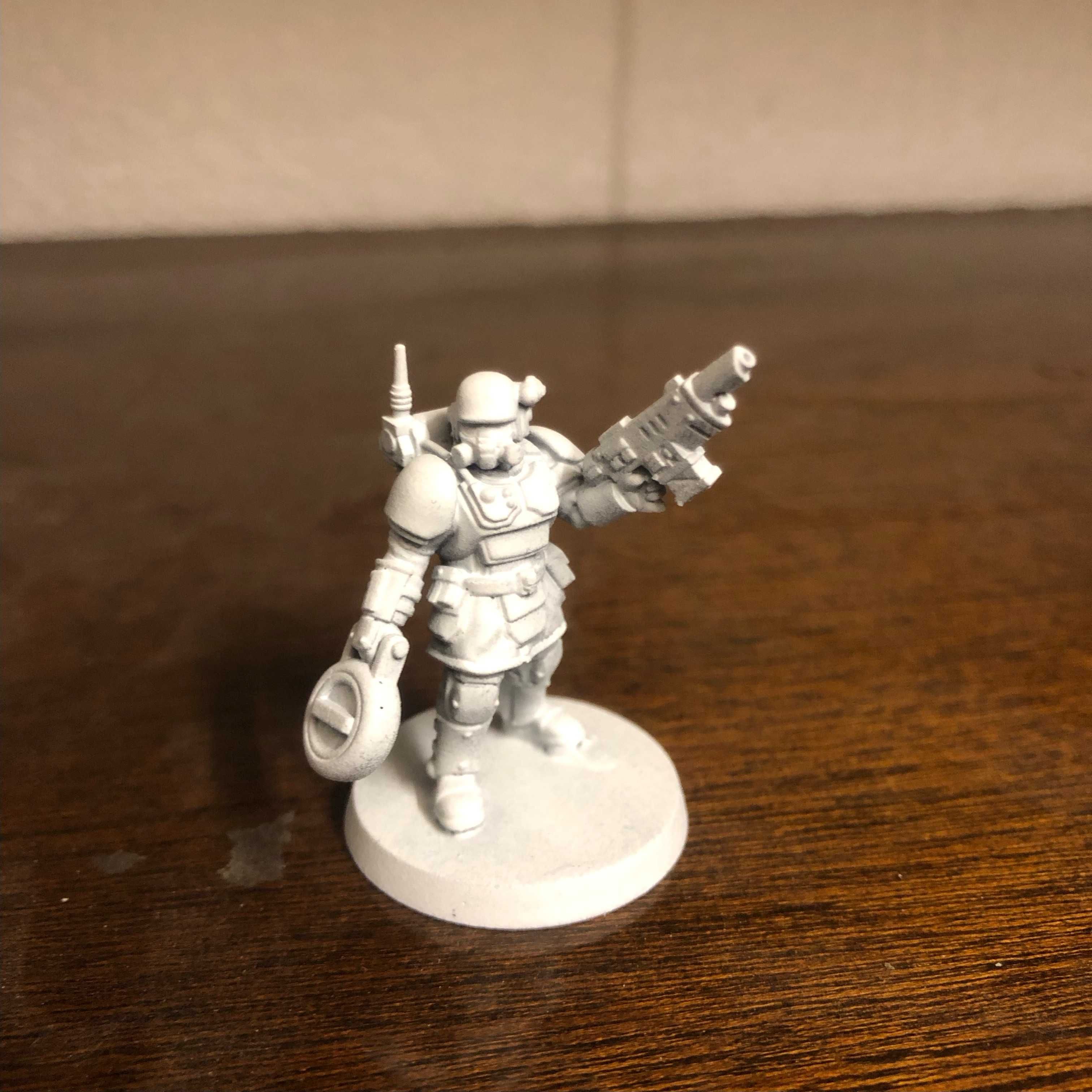 20броя Warhammer 40k 3D принтирани Kasrkin модели с бяла основа за боя