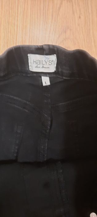 Blugi elastici mărimea l