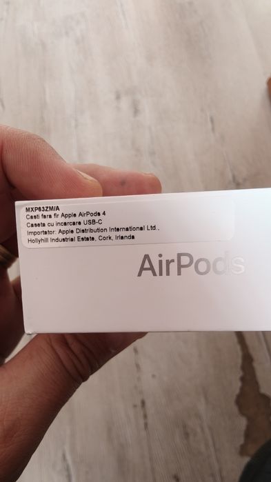 AirPods 4 sigilate