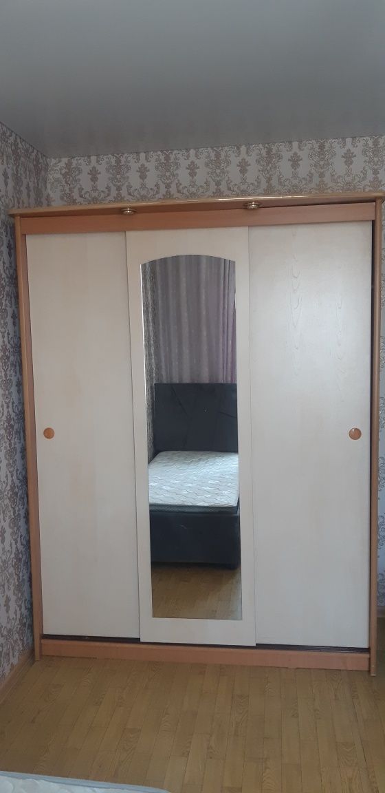 Продам шкаф купе