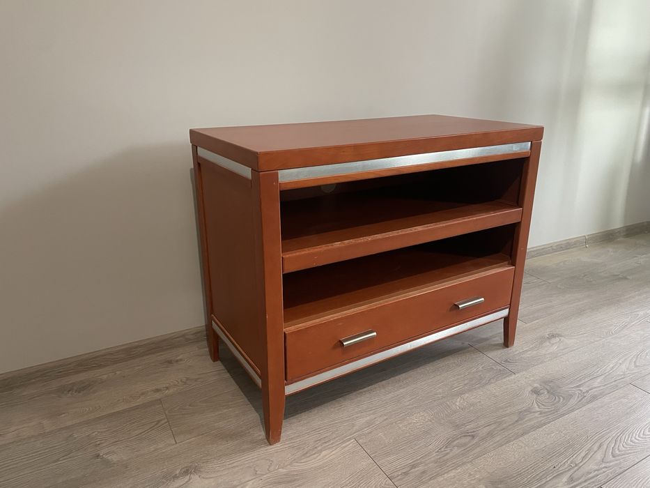 Шкаф за телевизор