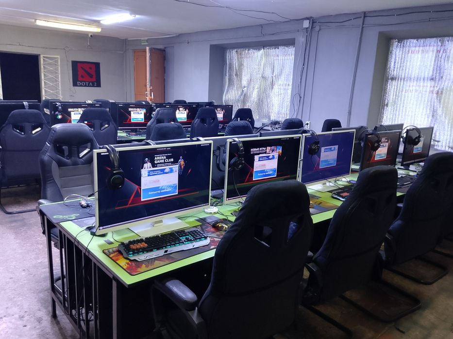 Продам компьютеры 25 штук. Работают через Сервер. Программа Ccboot. По