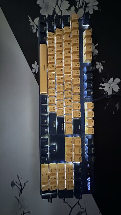 Продаю игровую клавиатура