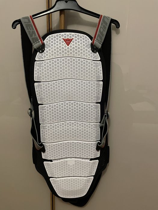 Protecție coloană Dainese