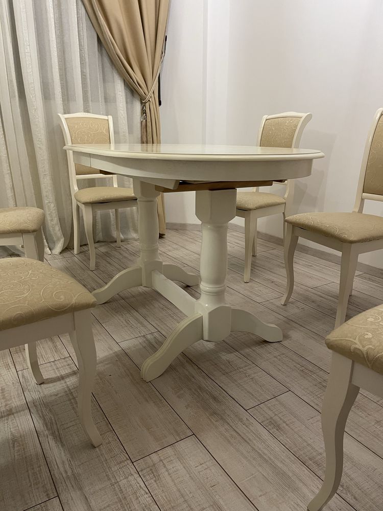 Vând masă extensibila lemn masiv cu scaune