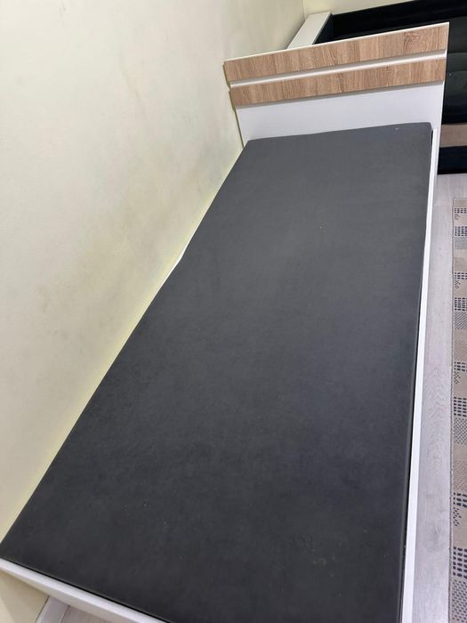 Кровать односпальная