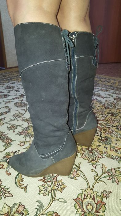 Зимние сапоги 3000 тенге