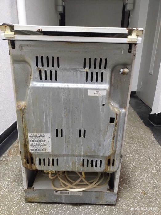 Aragaz mixt , 2 ochiuri electrice , 2 gaz