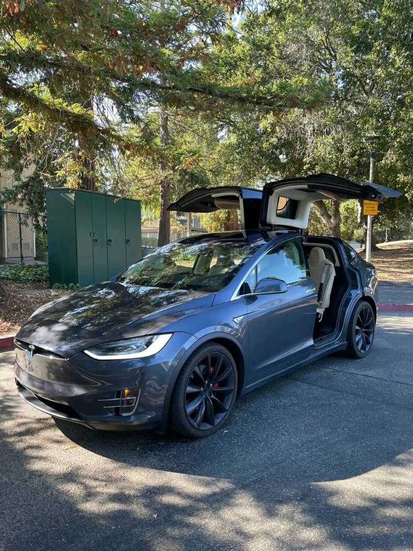 Tesla Model X в идеале