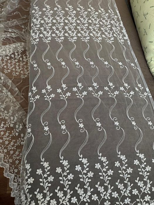 Тюль мело-кремового цвета бу