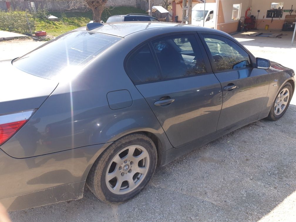 Dezmembrez bmw e60 2.2 benzină volan stânga an 2005