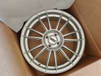 Vand jante de aliaj 4x100 pe 17 marca Fondmetal model 9RR