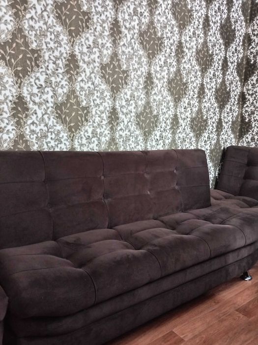 Продам диван и два кресла