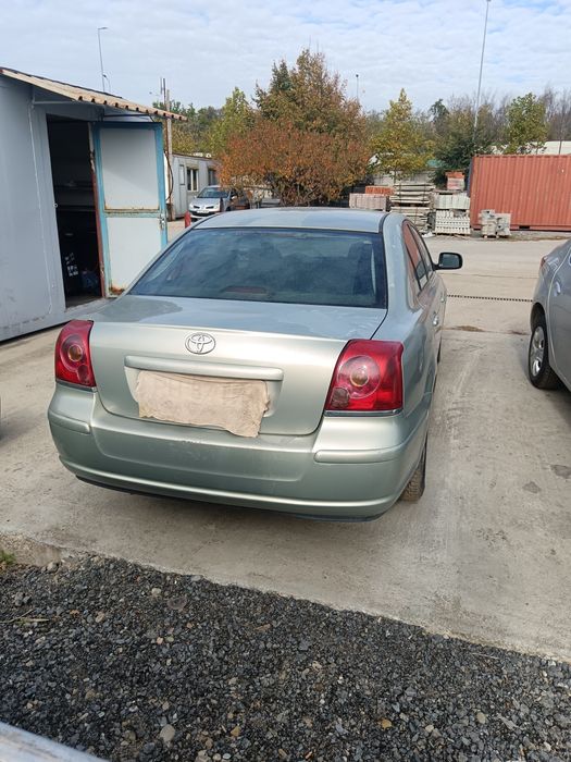 Toyota Avensis an 2003