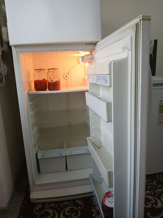 Muzlatgich Sino sotiladi