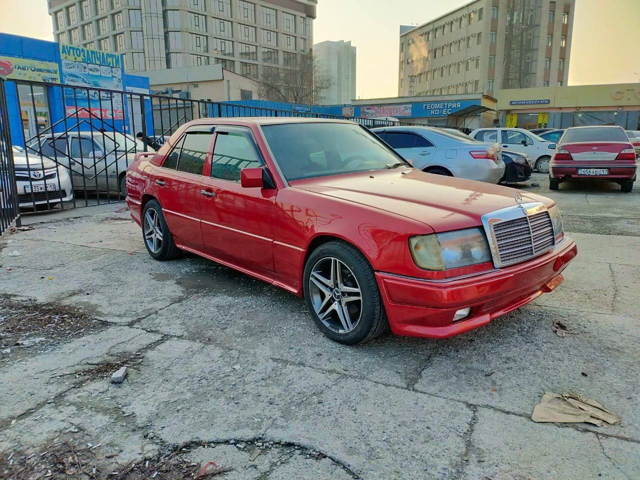 Мерседес w124 w210 w140 w202 w190 крыло дверь каропка диски амг бампер