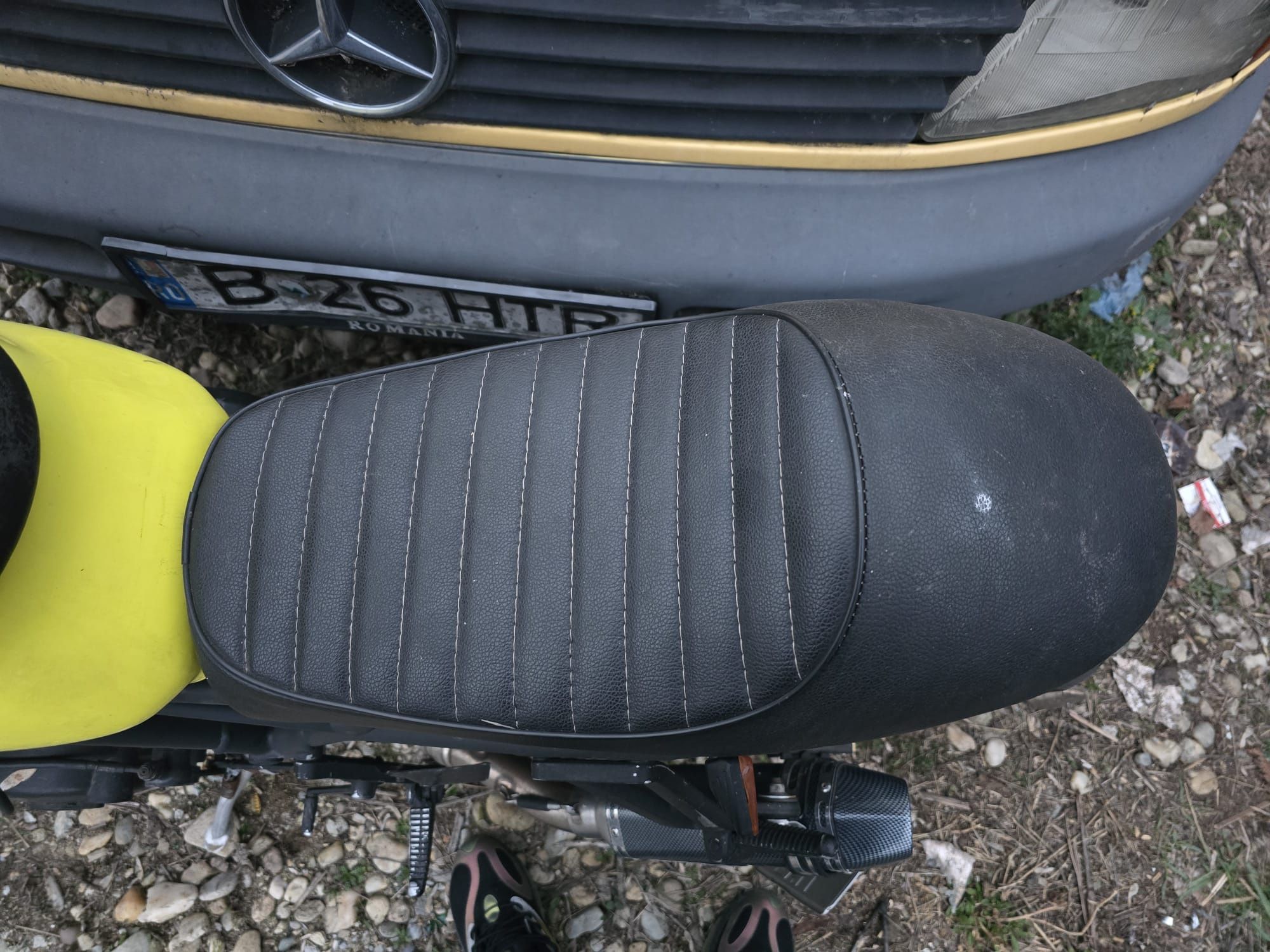 Vând Ducati v2 an 2003
