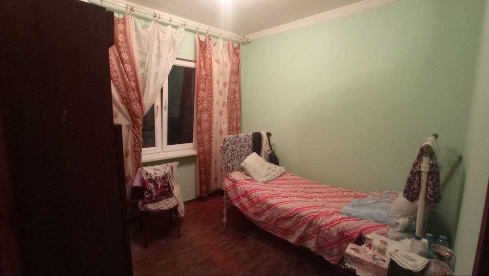 Продаётся просторная 3-комнатная квартира, массив куйлюк - 4.