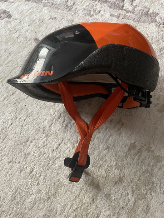 Vând casca protectie  B-twin copii ,Marime S 53-56 cm