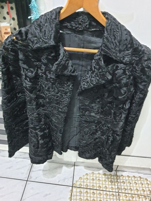 Късо палто от астраган