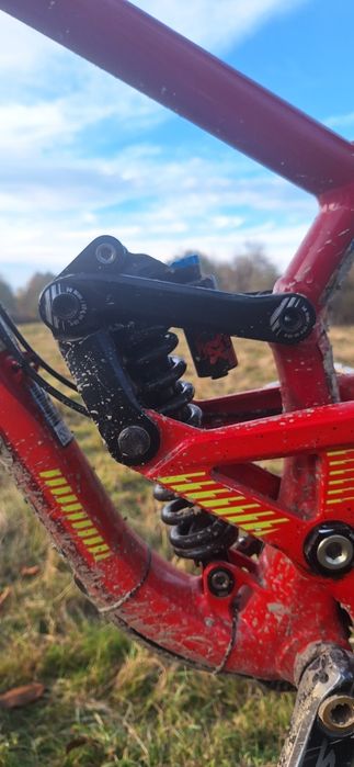 Vand bicicleta downhill Scott gambler 730