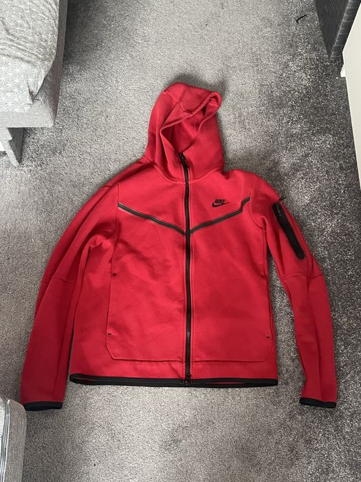 Nike Tech Fleece Червен