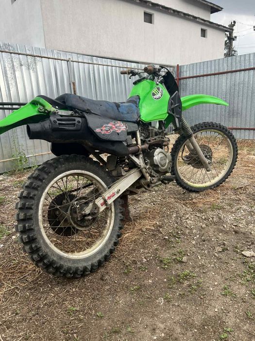 Vând cross Kawasaki 250cc stare buna