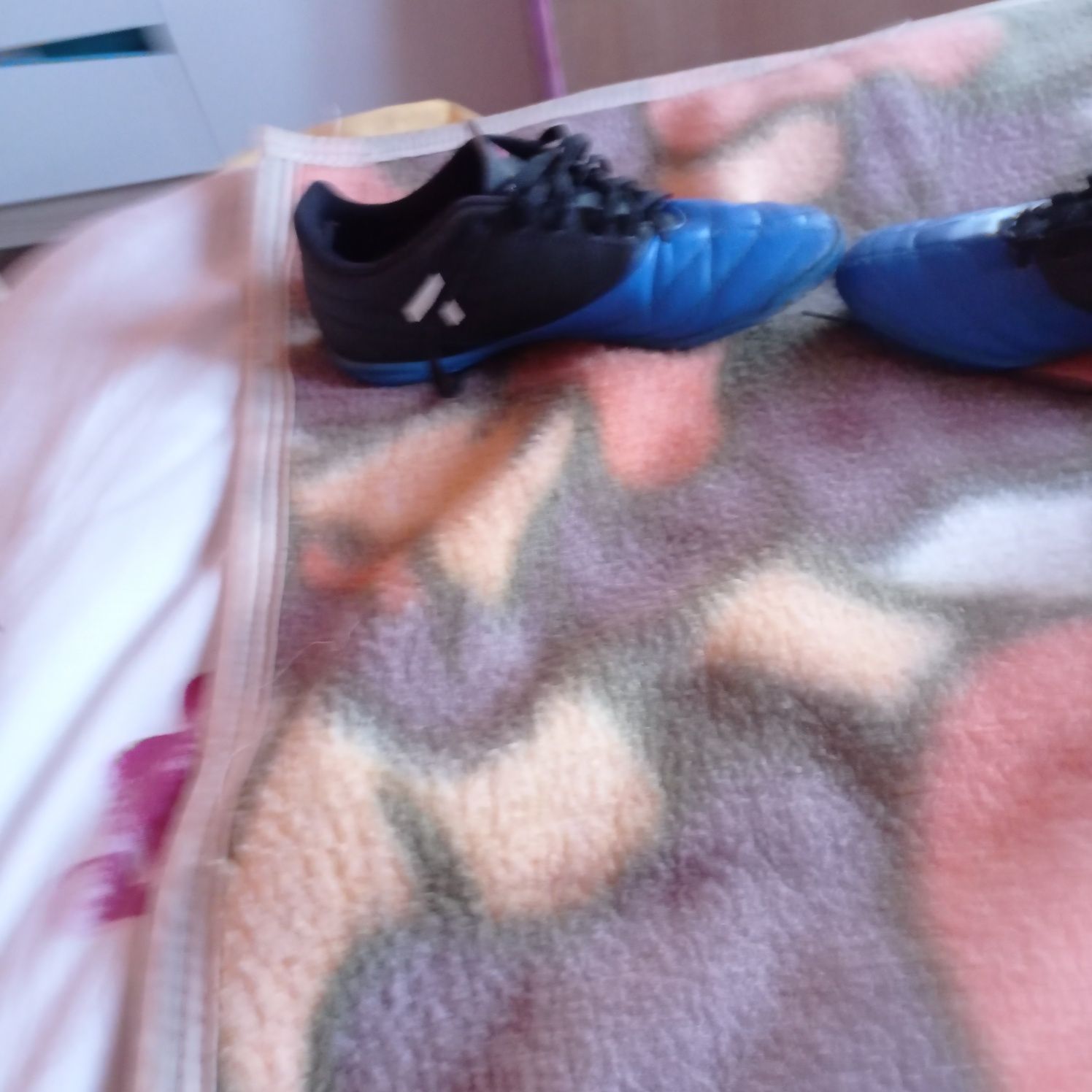 Бутонки "Nike" , "Adidas"и маратонки "Adidas"