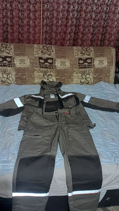 Рабочая одежда новая не ношеная