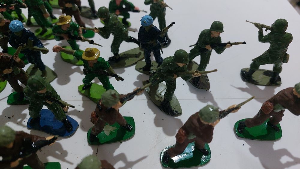 soldat soldați soldaței plastic