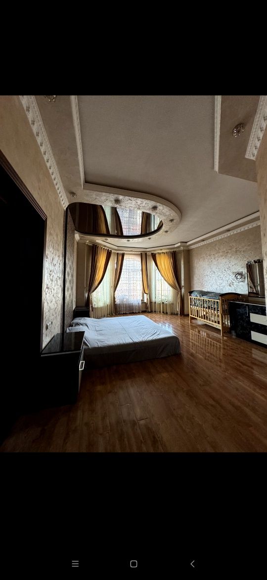 Очень срочно продаётся шикарный дом! 4-соток.