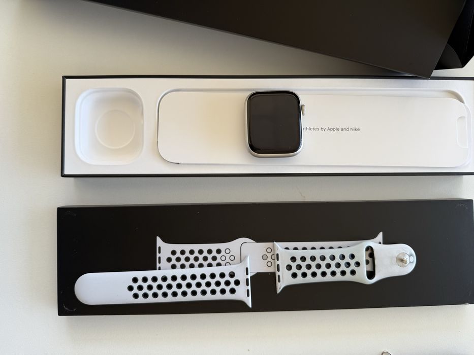 Apple watch 7 - 45 mm Nike edition