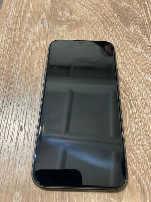 iPhone 11 идеалл