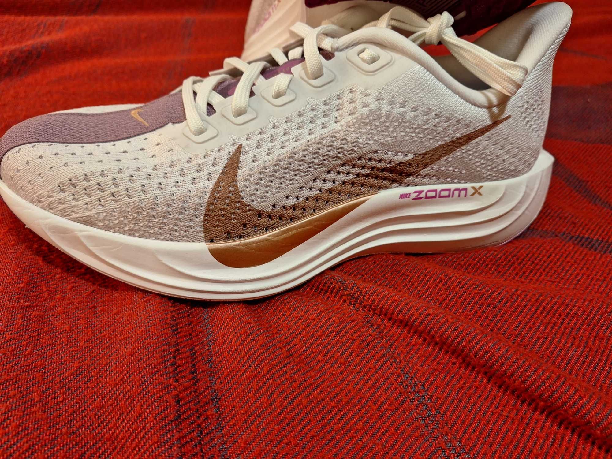 Дамски маратонки Nike Pegasus Plus