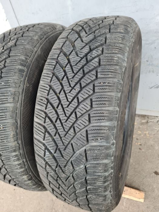 2 бр. зимни гуми 215/65/15 Continental 8 mm DOT 2613