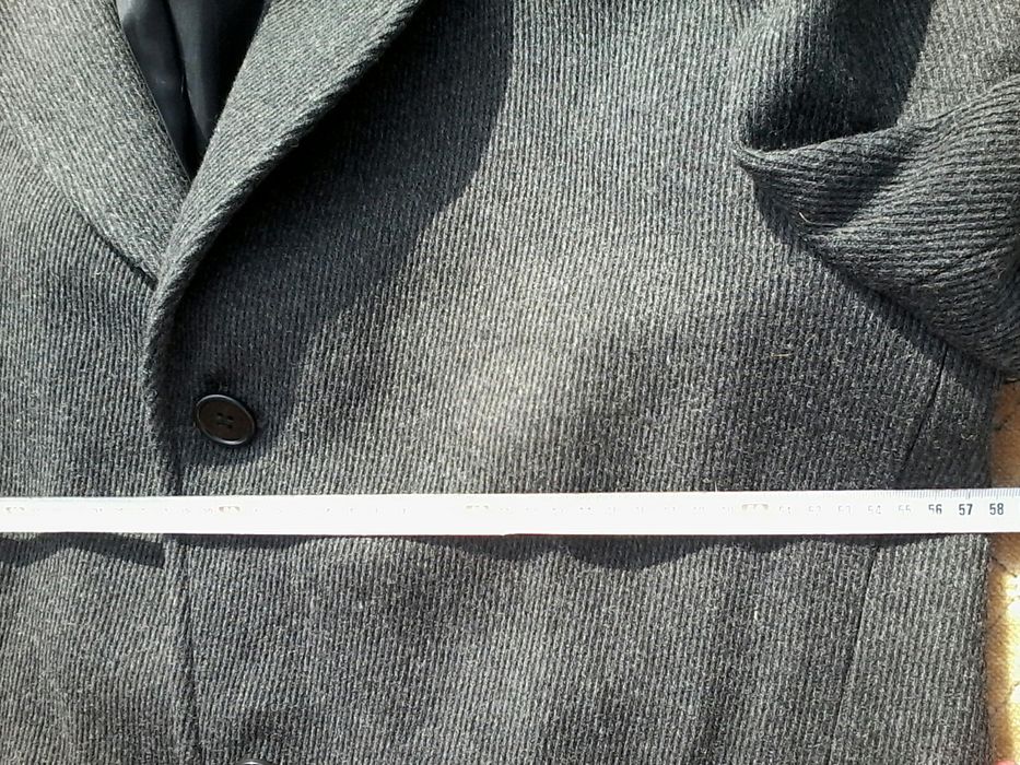 Palton barbati in stare foarte buna