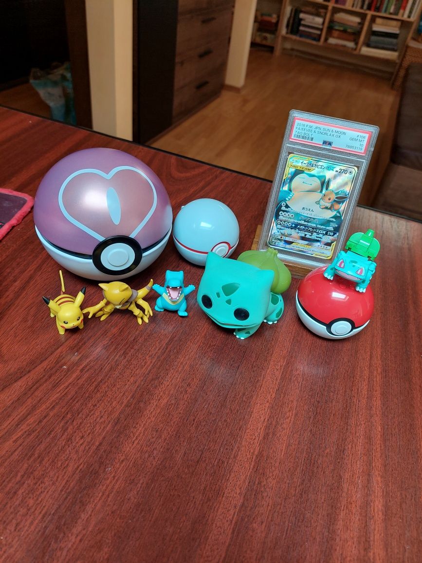 Figurine pokemon originale + monede pokemon