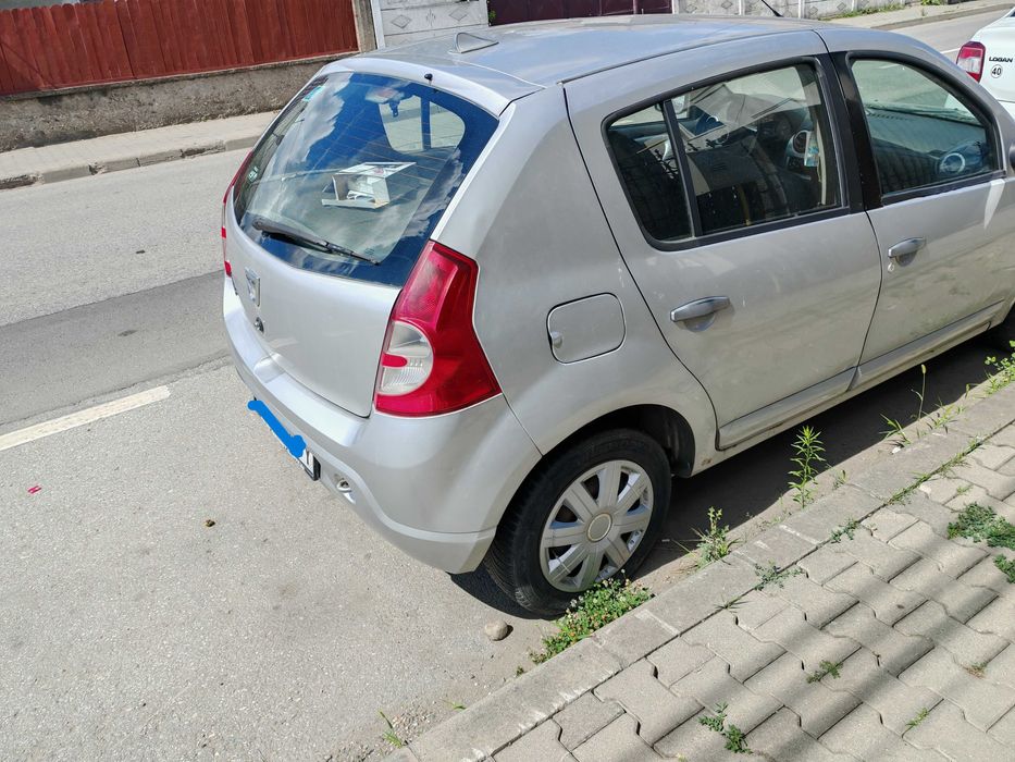 Dacia Sandero 2011