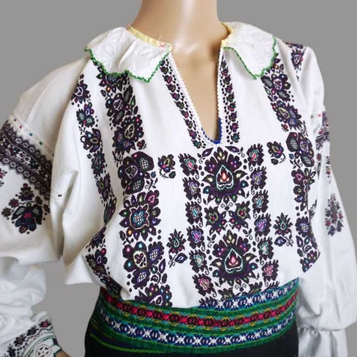 Costum popular vechi din Banat , costum traditional M-L