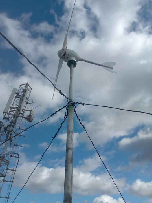 Pv  775 w eoliană 1000 w.