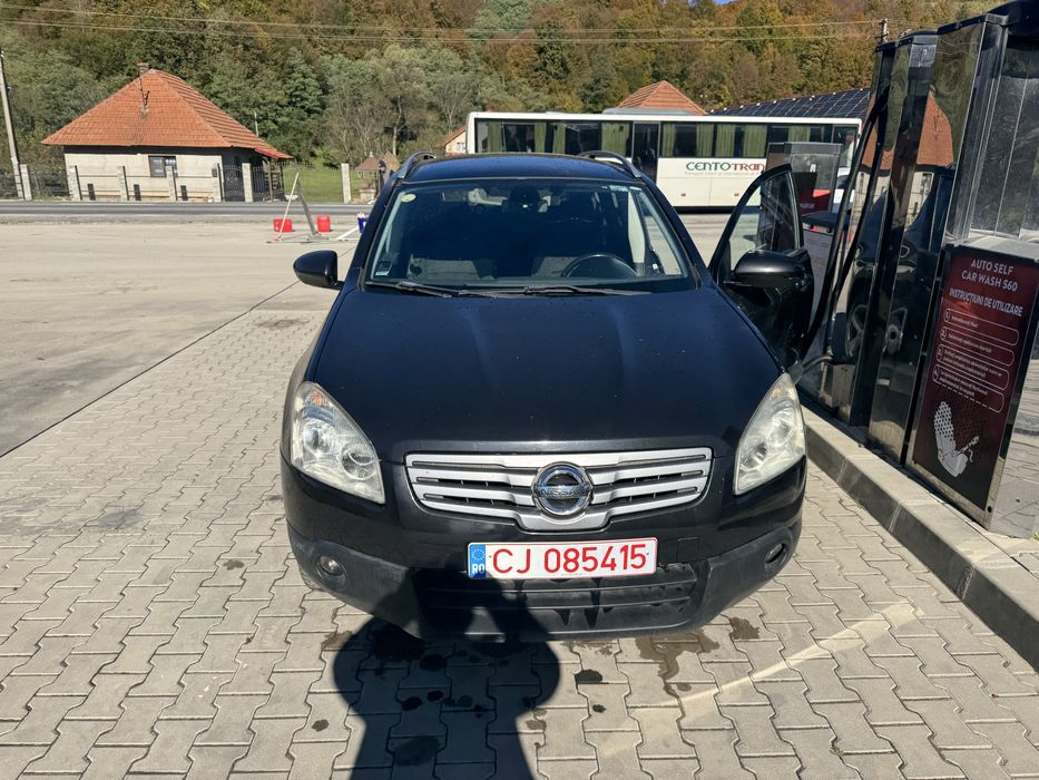Nissan quashqai+2