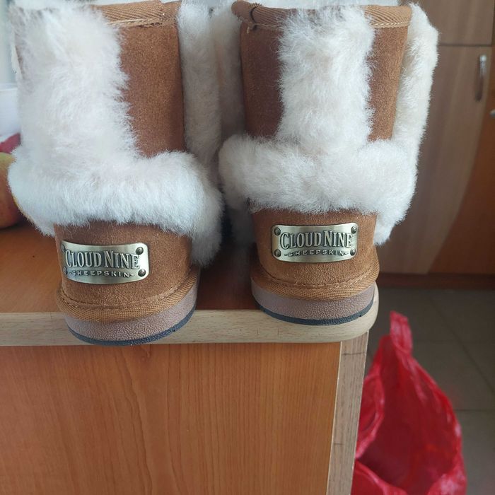 Cizme cloud nine tip ugg